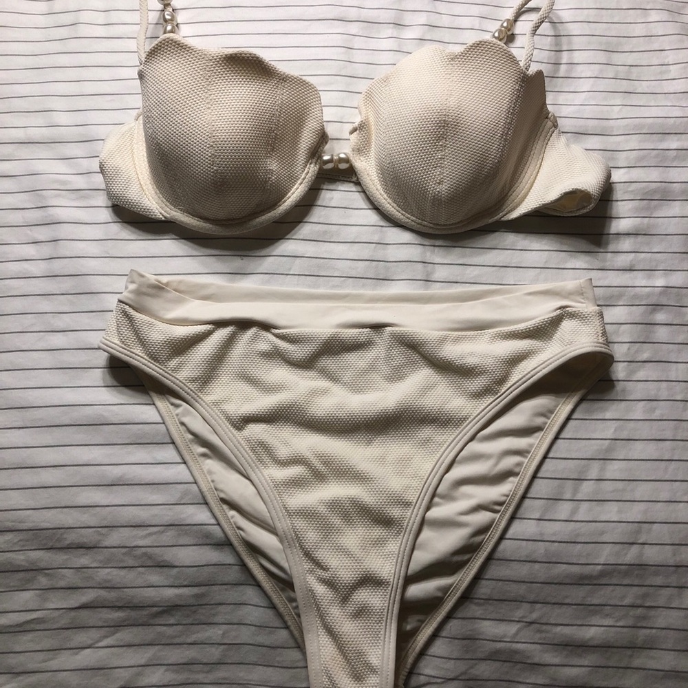L -Space Cream Textured Underwire Bikini Set - Women Swim